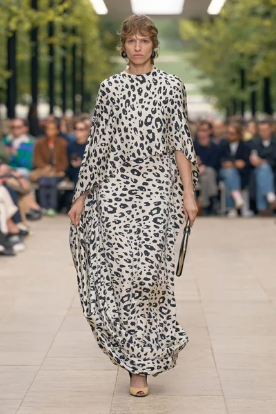 Look 37